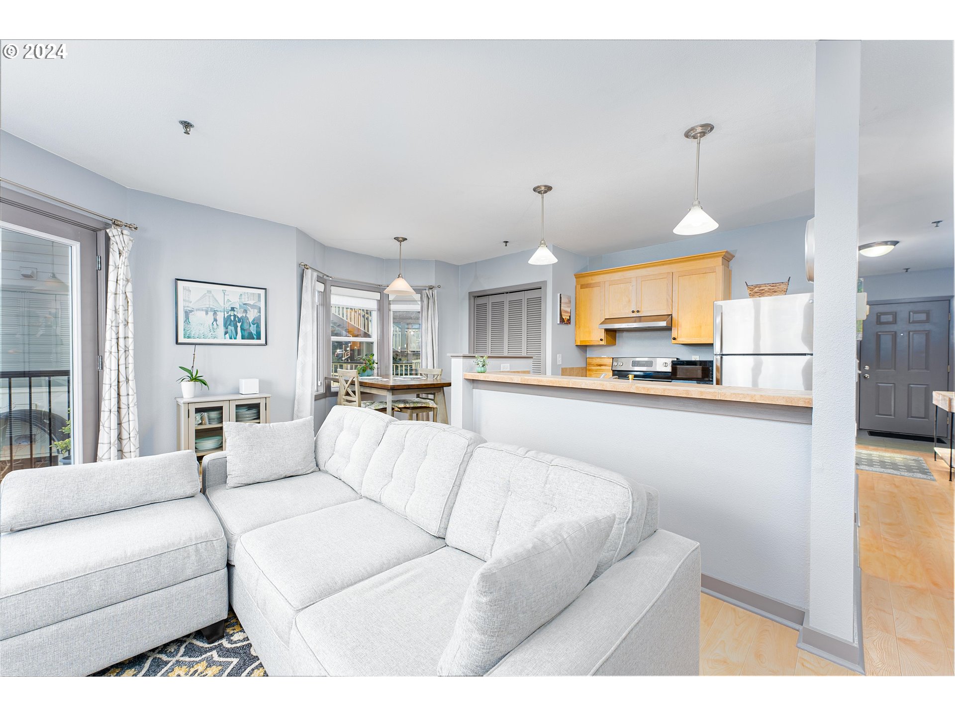 232 NW UPTOWN TER 2B