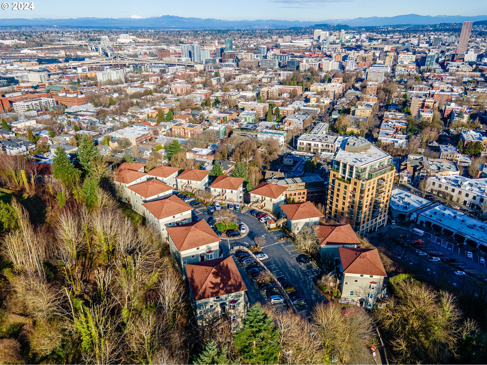 232 NW UPTOWN TER 2B