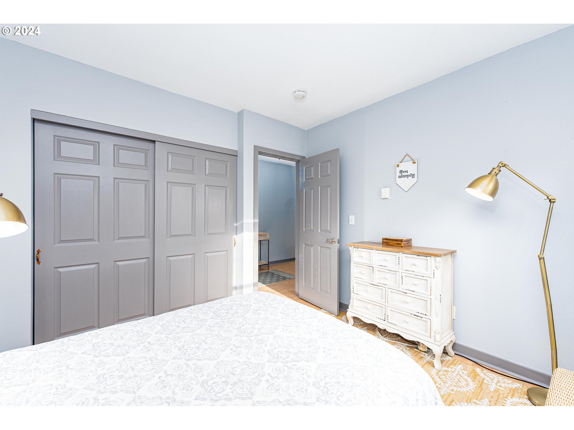 232 NW UPTOWN TER 2B