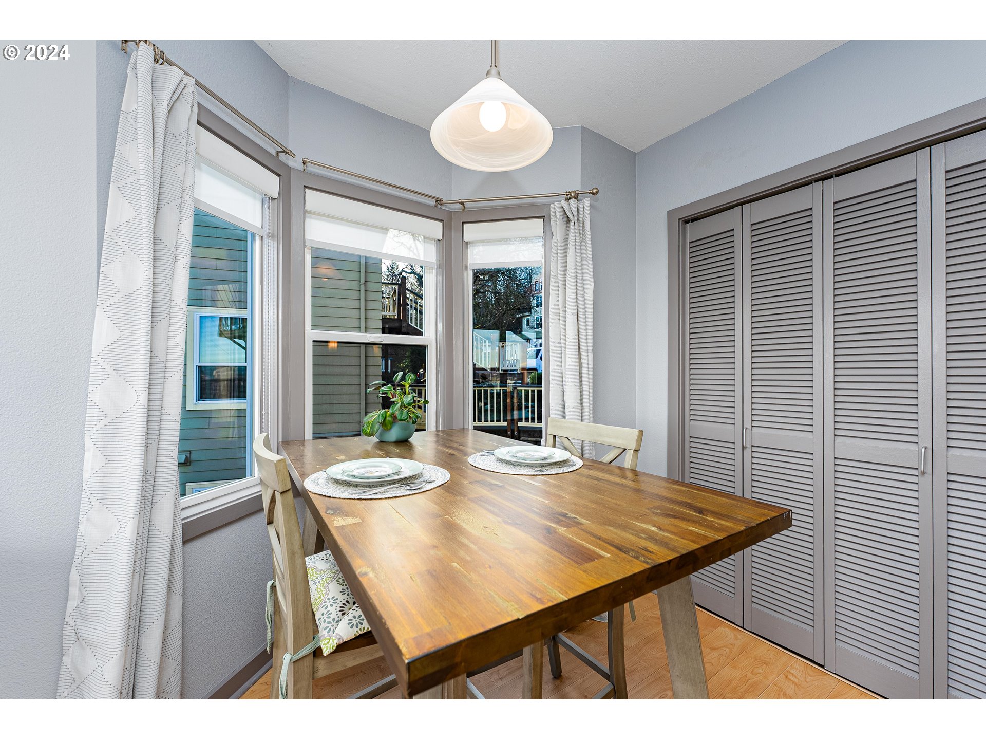 232 NW UPTOWN TER 2B