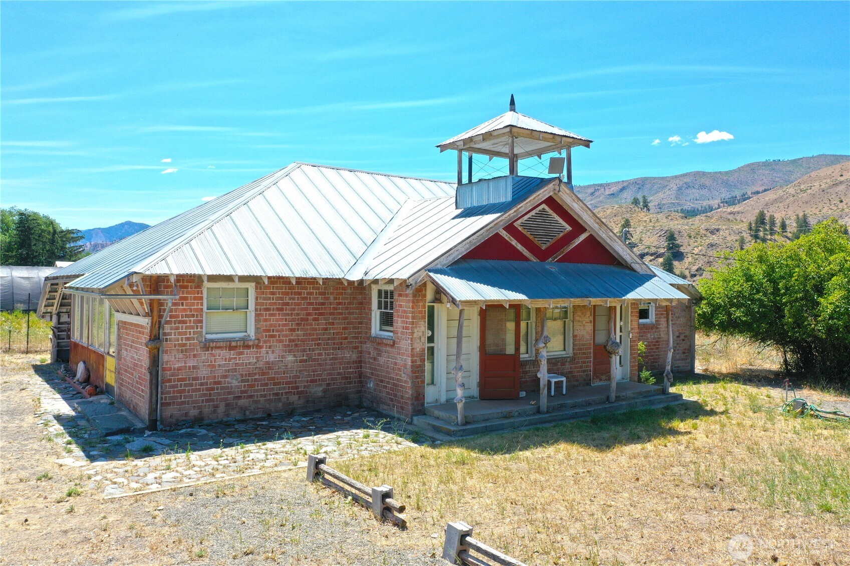 18 Old Carlton Road