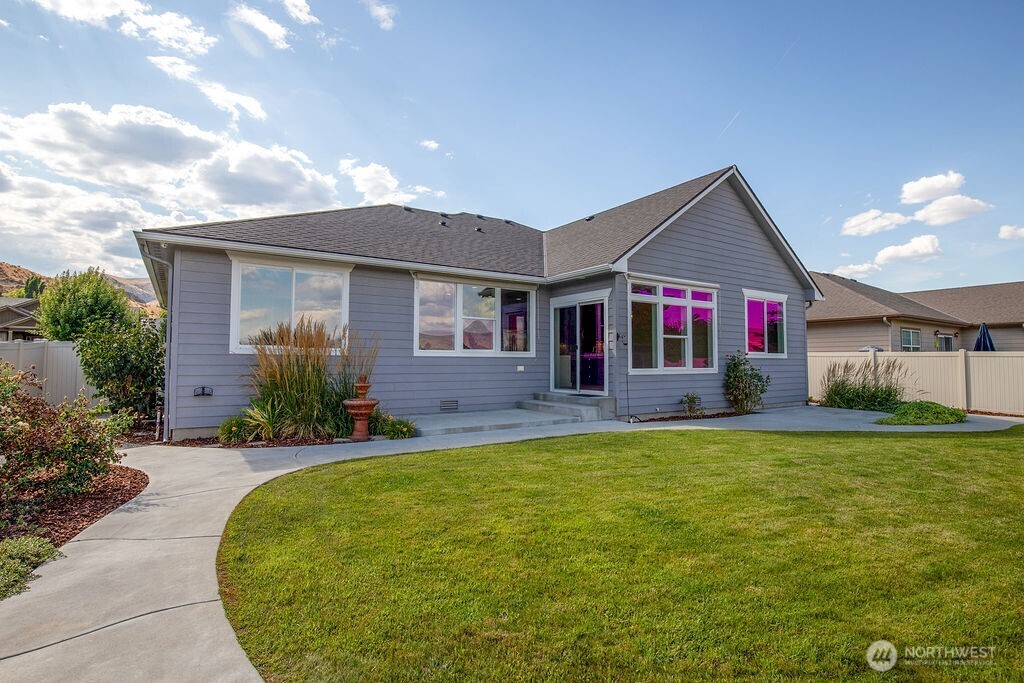 1703 Brambling Brae Lane