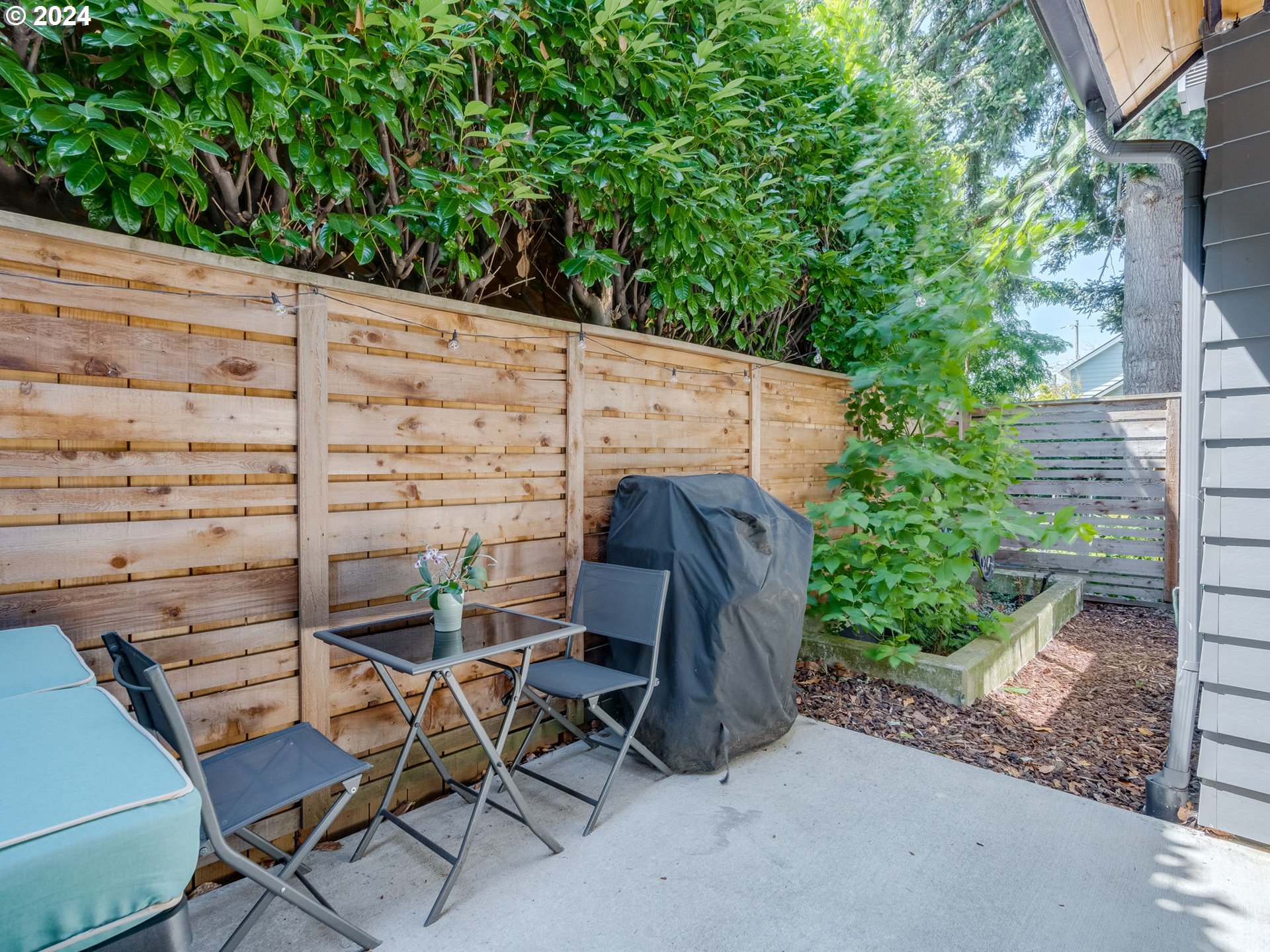 4330 SE MADISON ST B