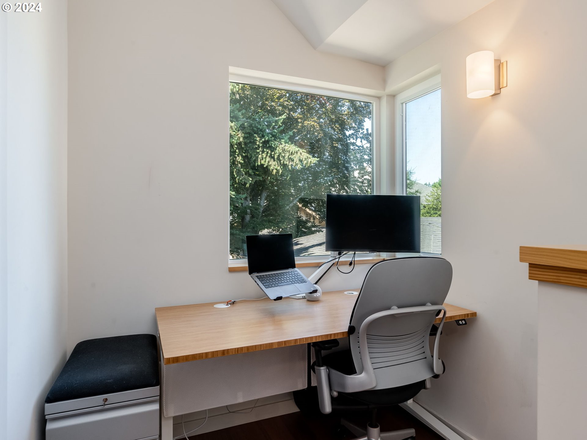 4330 SE MADISON ST B