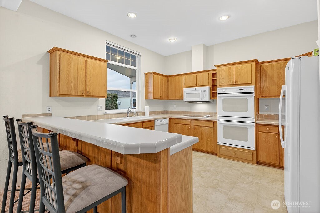 584 Canyon Drive