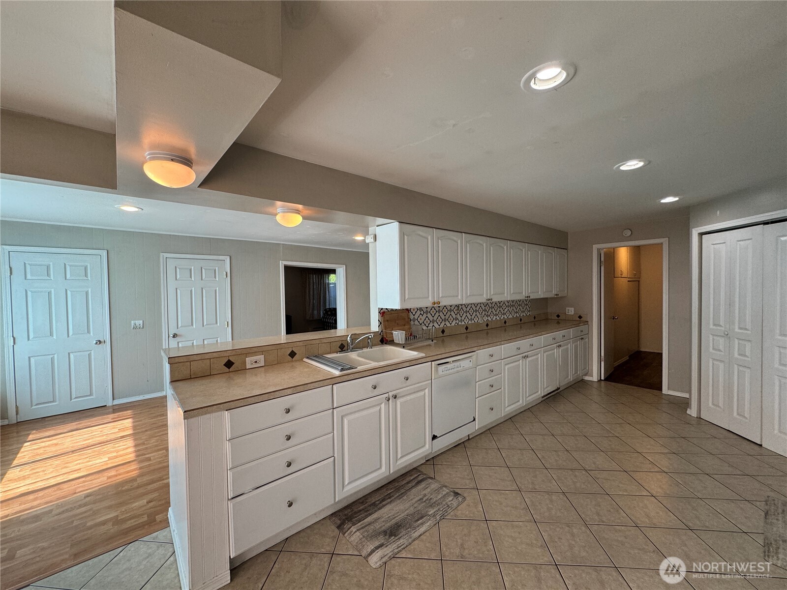 1513 Ironwood Street