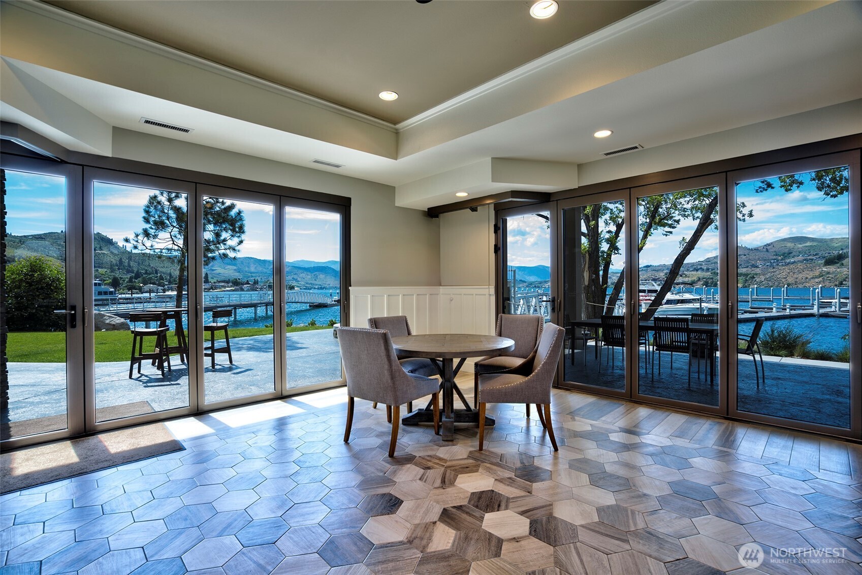 1350 W Woodin Avenue Unit: A-22
