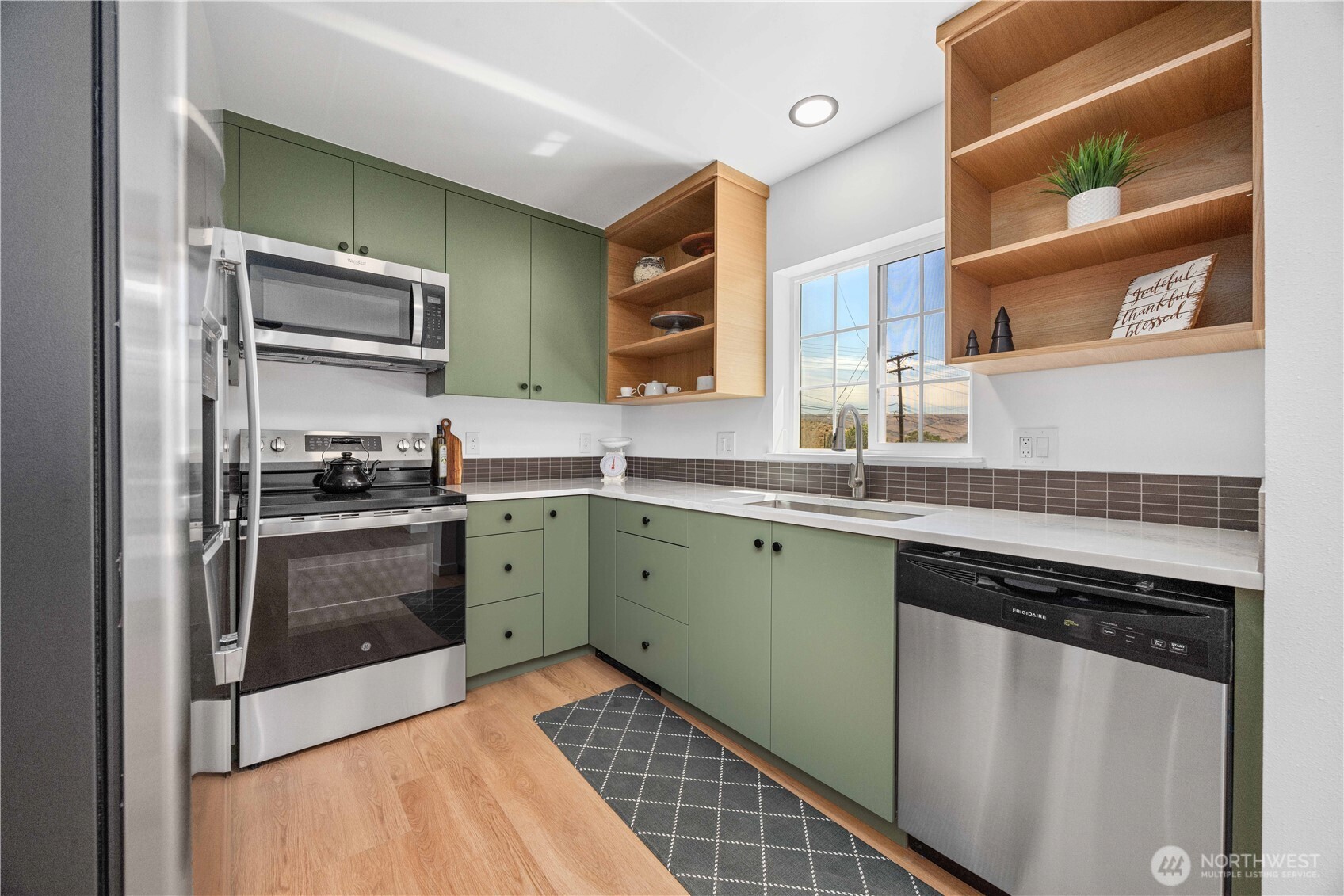325 E Highland Avenue