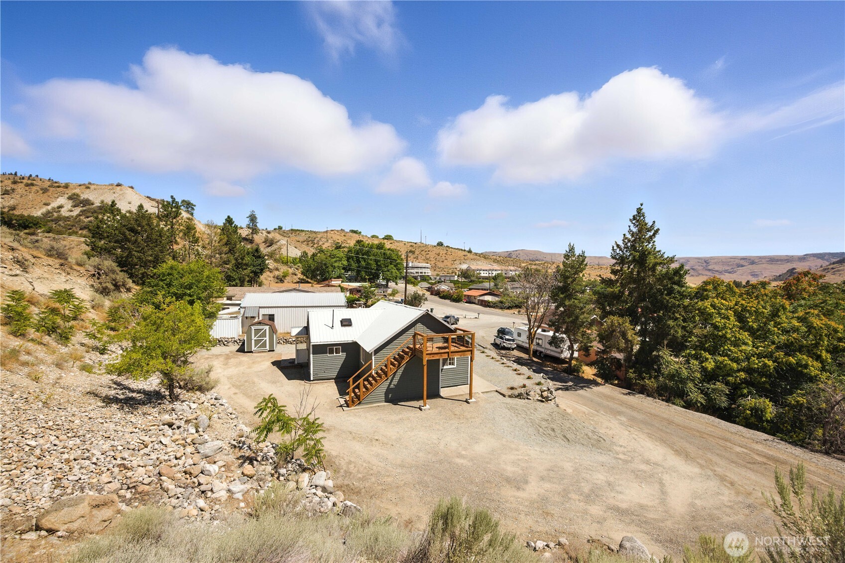 325 E Highland Avenue