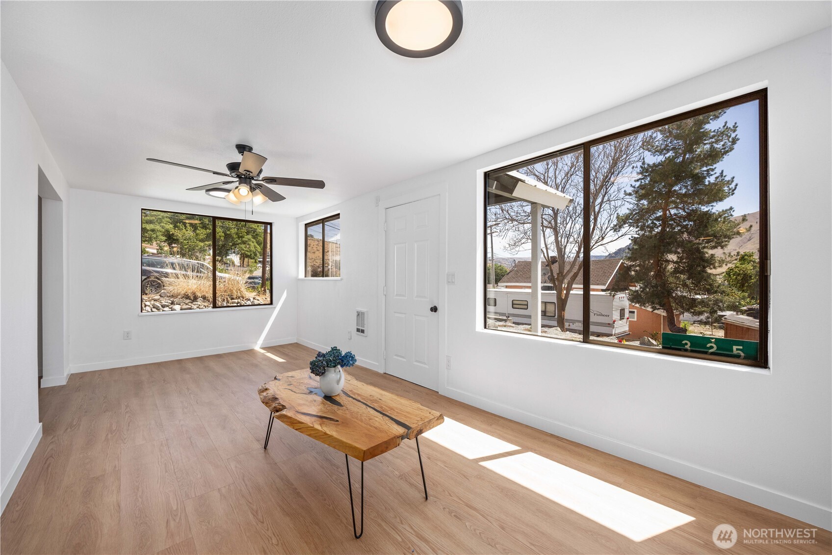 325 E Highland Avenue