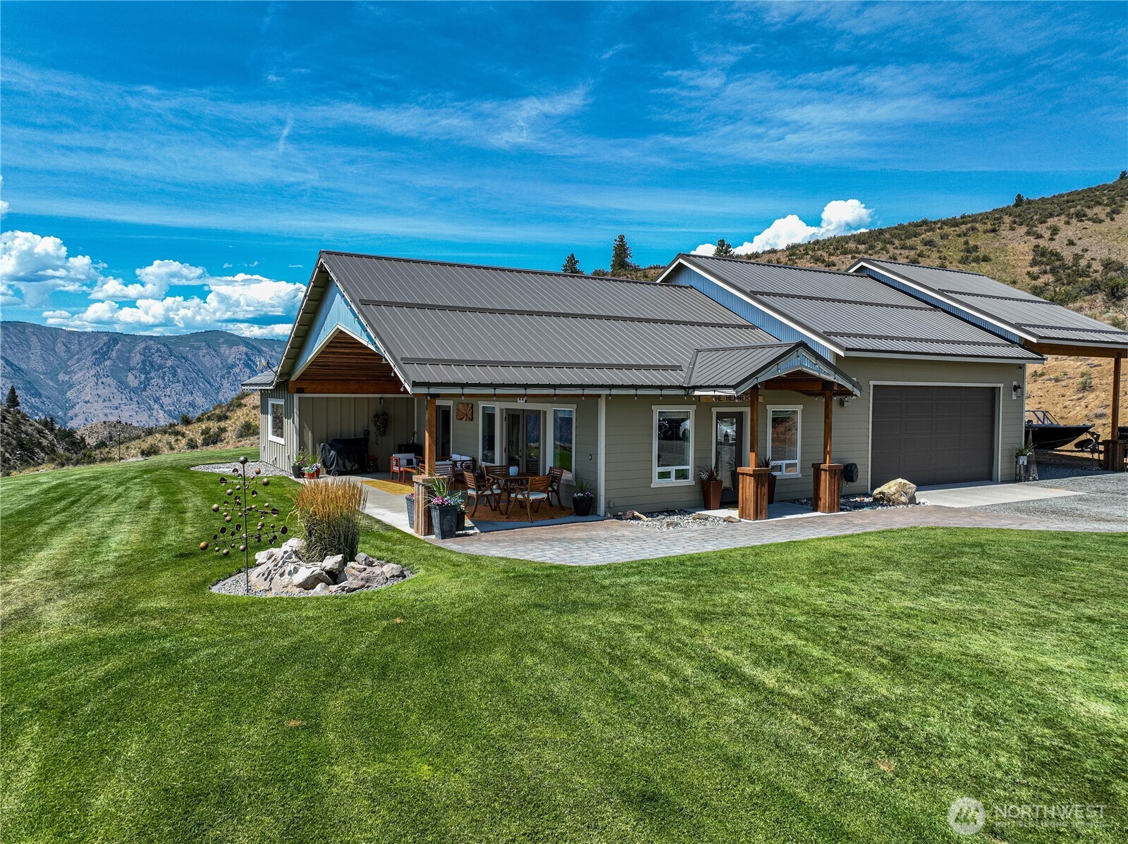 1205 Santana Drive