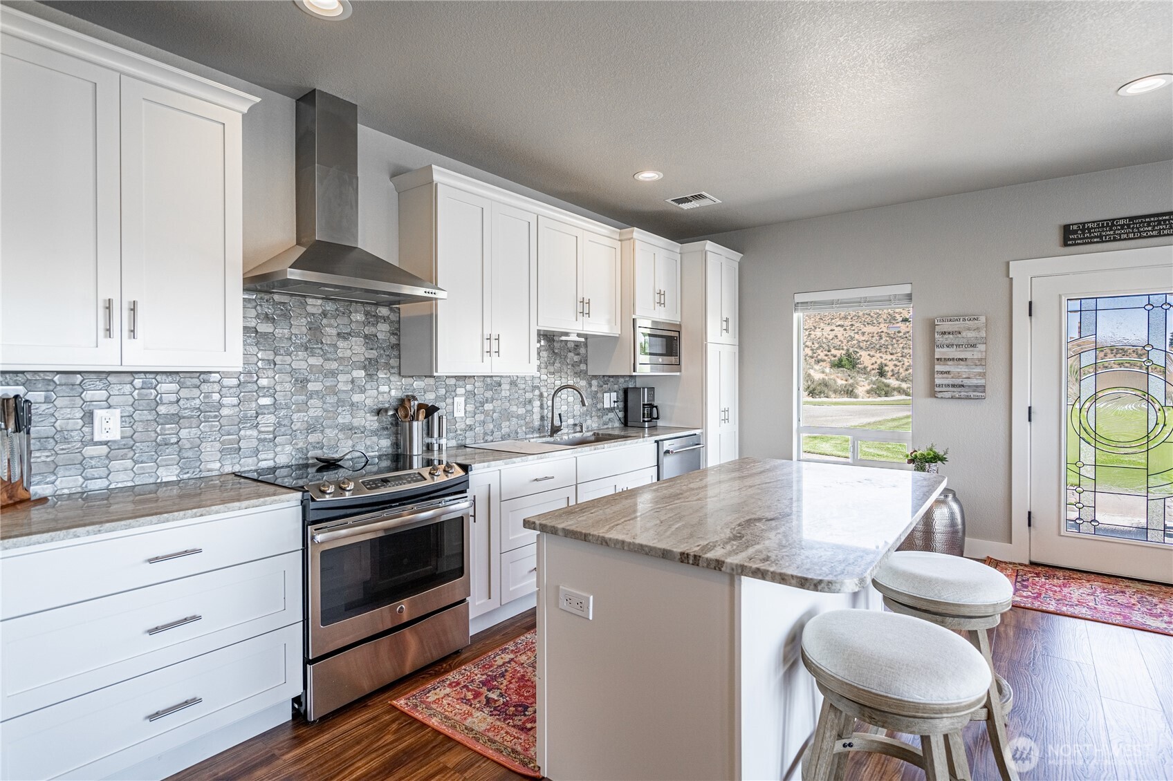 1205 Santana Drive