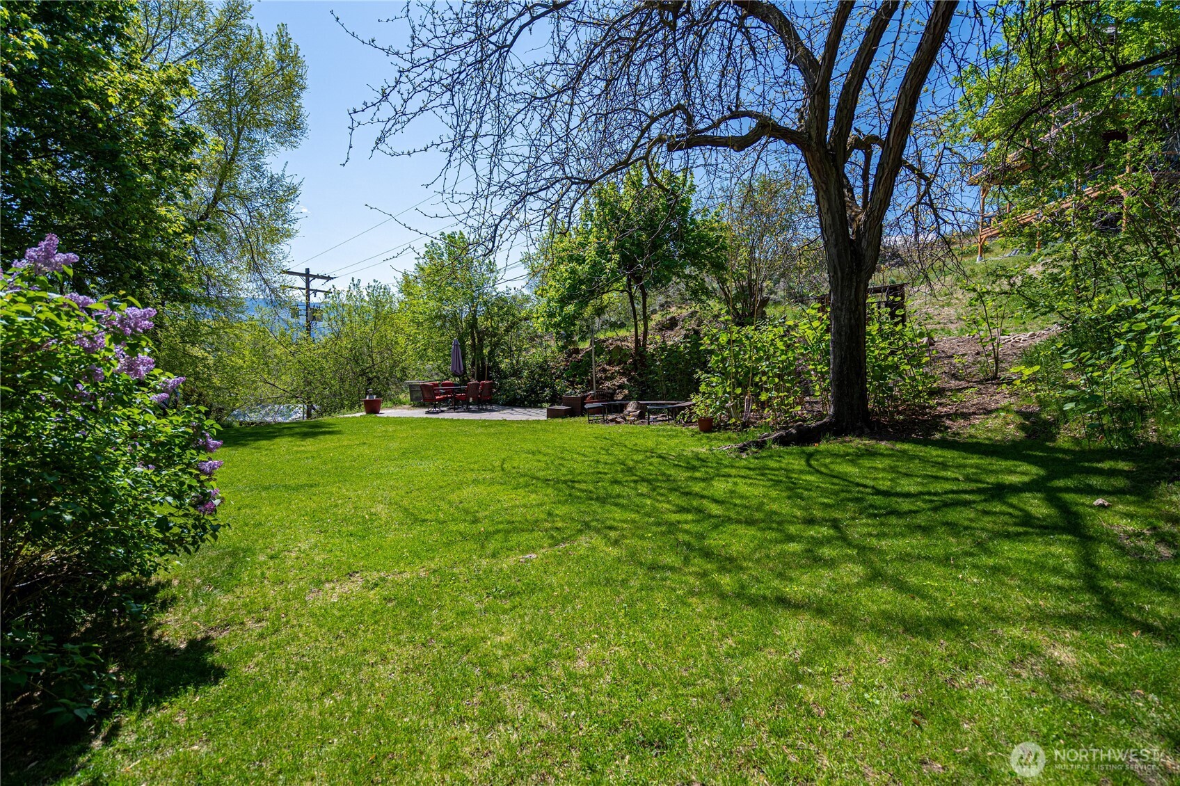 2474 Larsen Ln