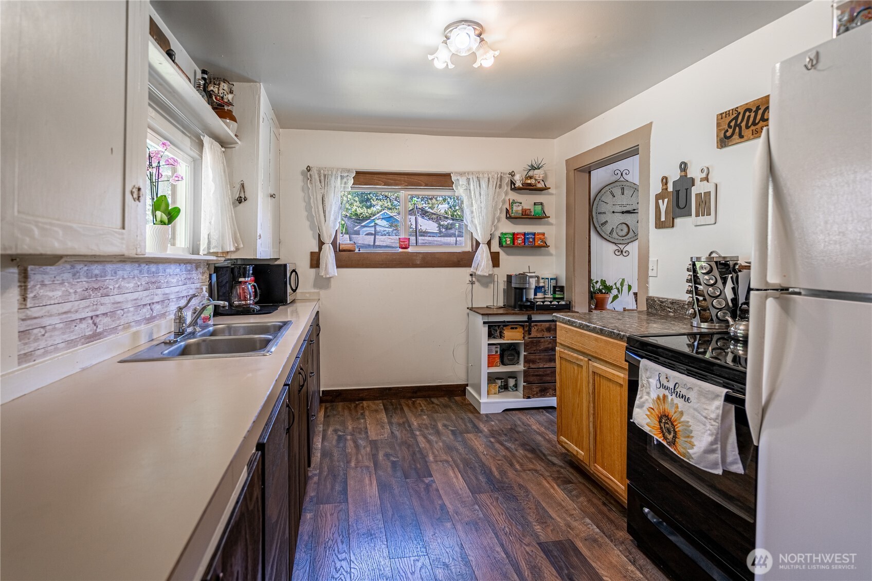 2474 Larsen Ln