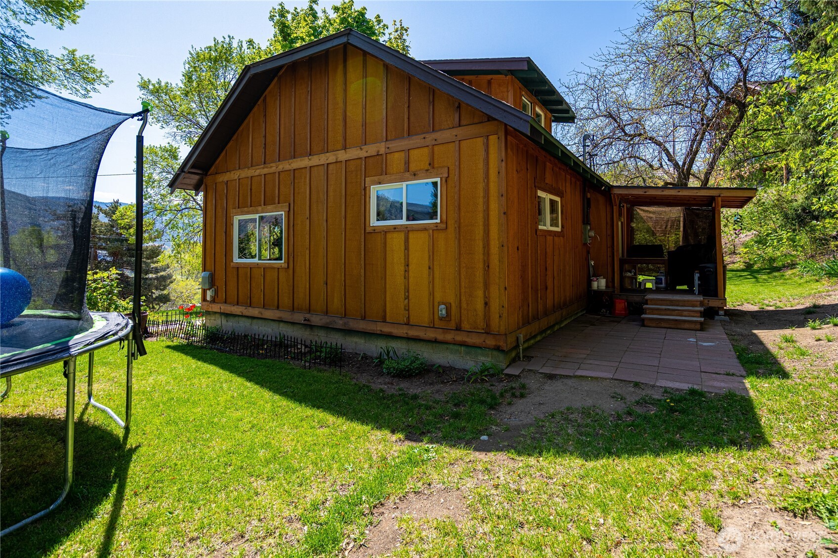 2474 Larsen Ln