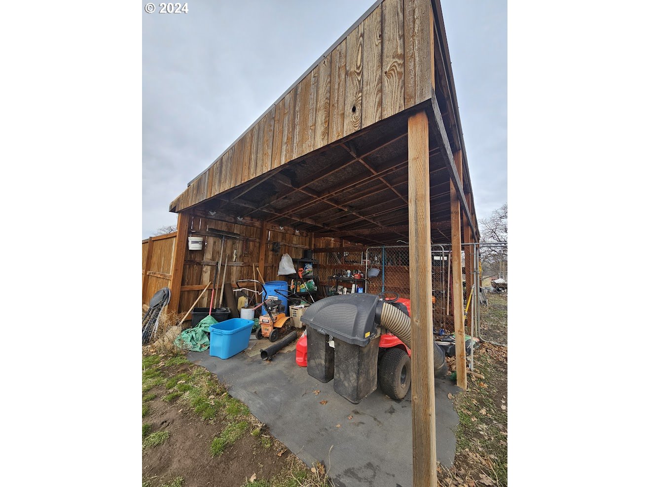 63 WHEATLAND DR
