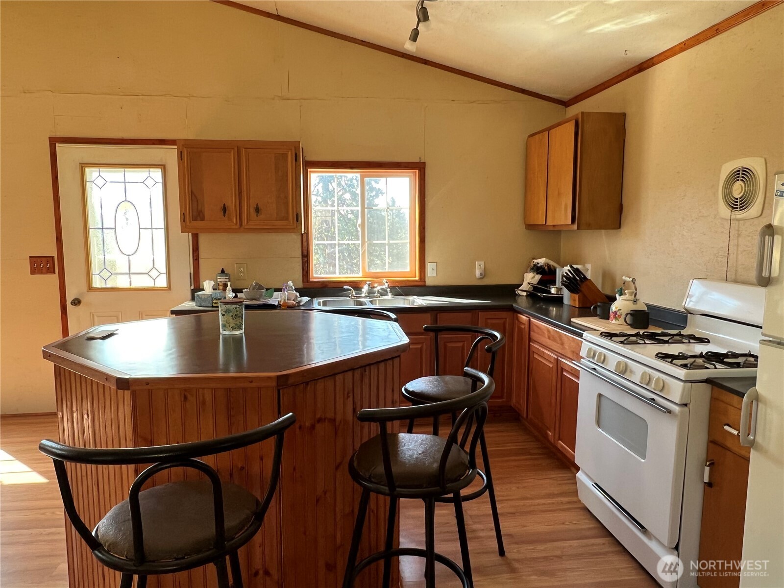 113 Eagles Bluff Road