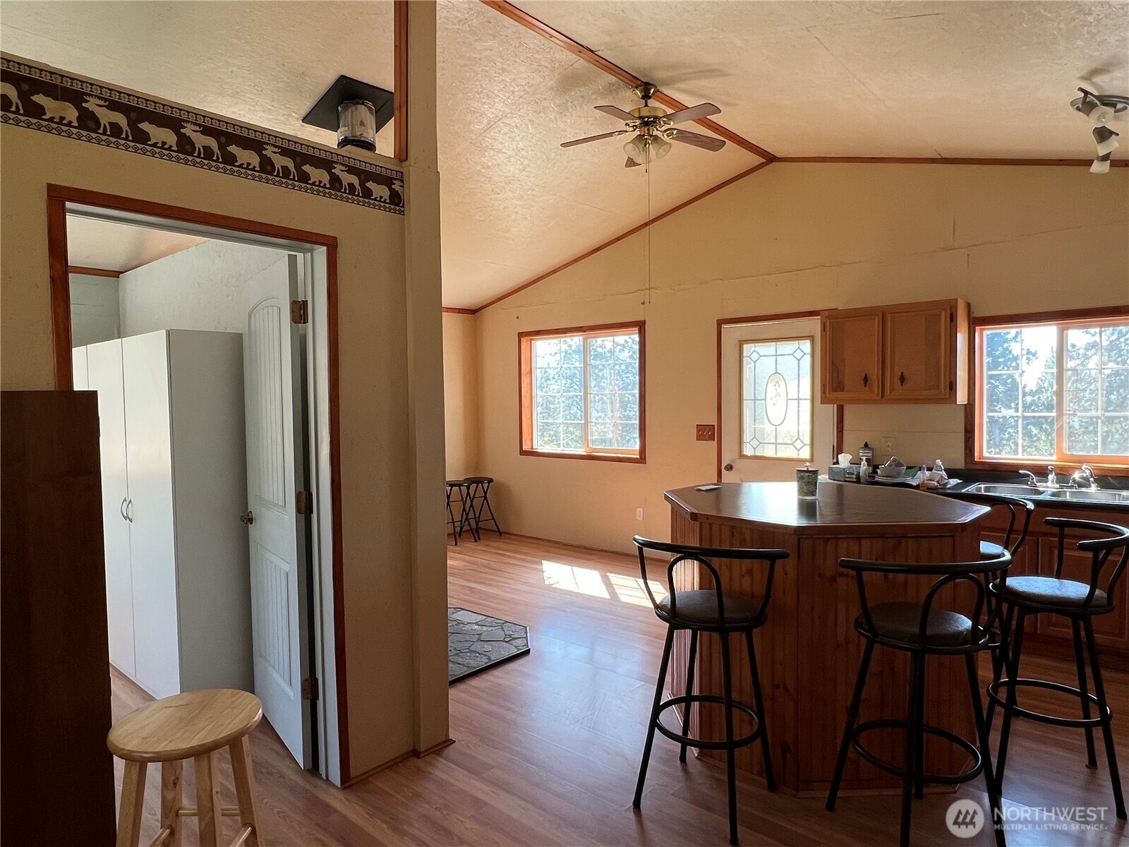 113 Eagles Bluff Road