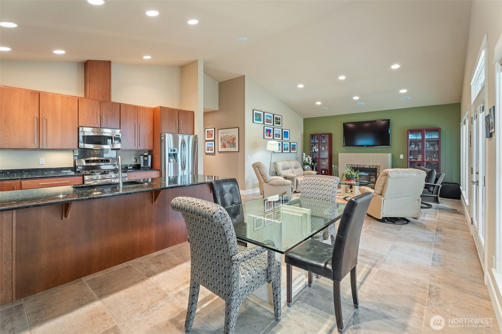 2452 NW Columbia Avenue Unit: 22