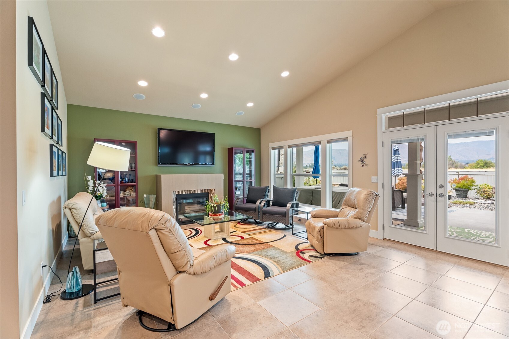 2452 NW Columbia Avenue Unit: 22