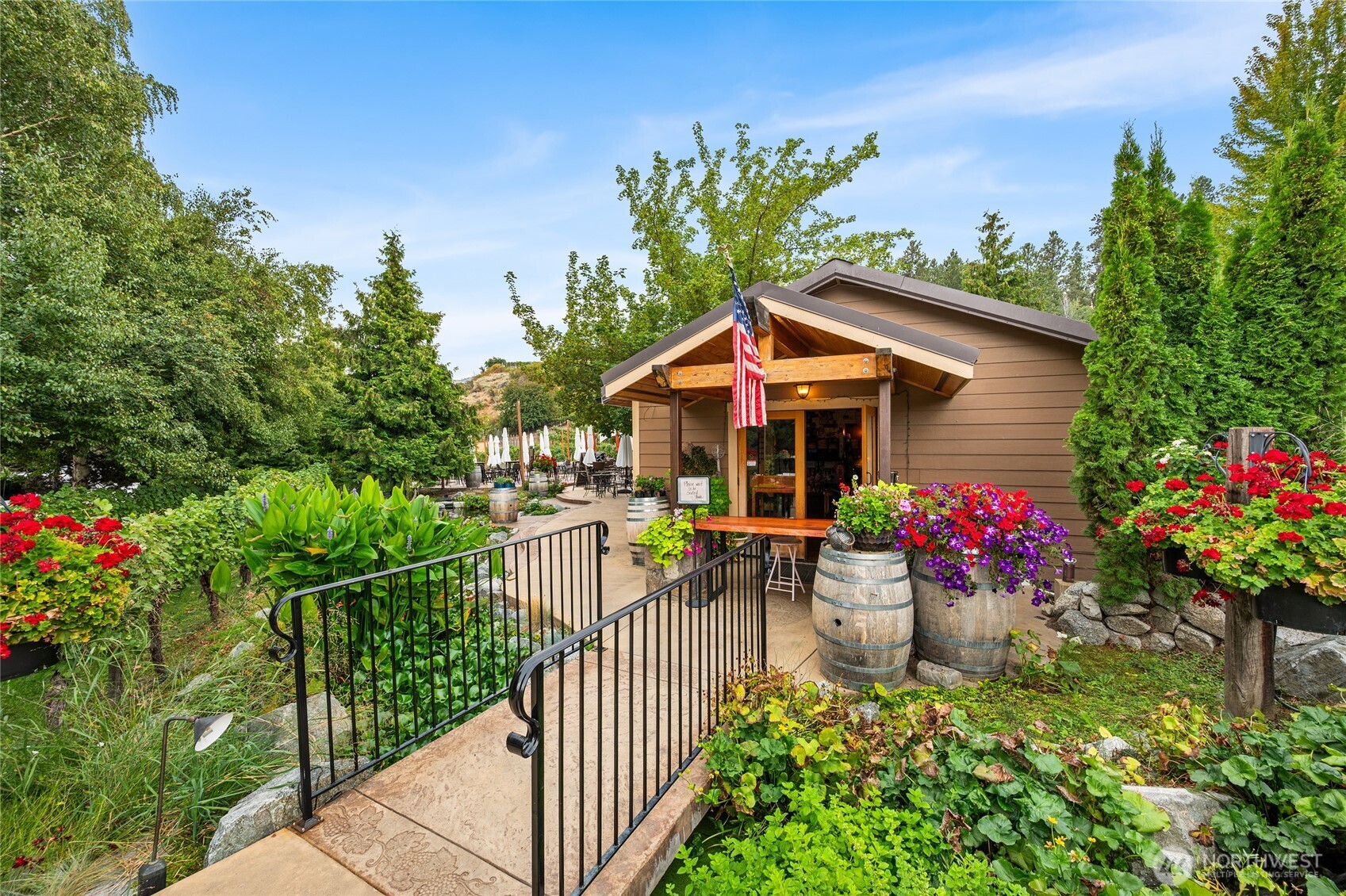 1681 S Lakeshore Road