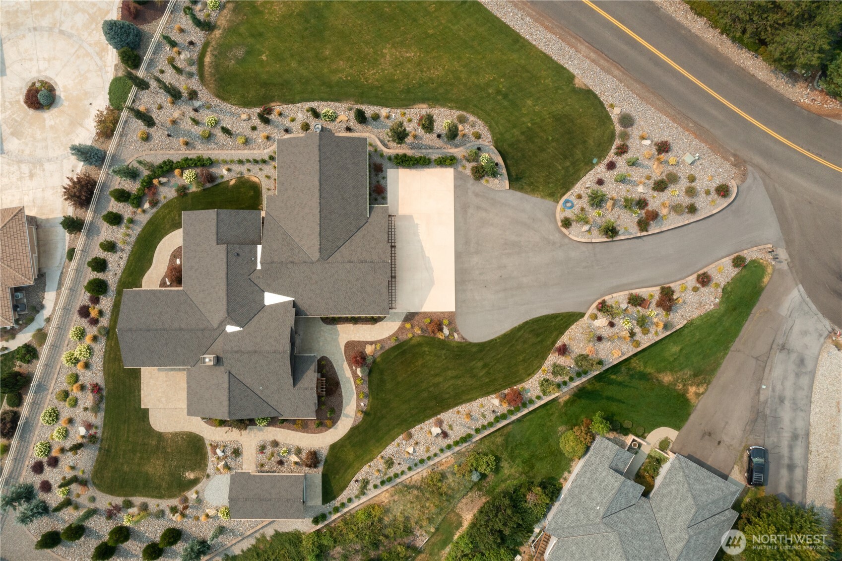 4095 W Eaglerock Drive