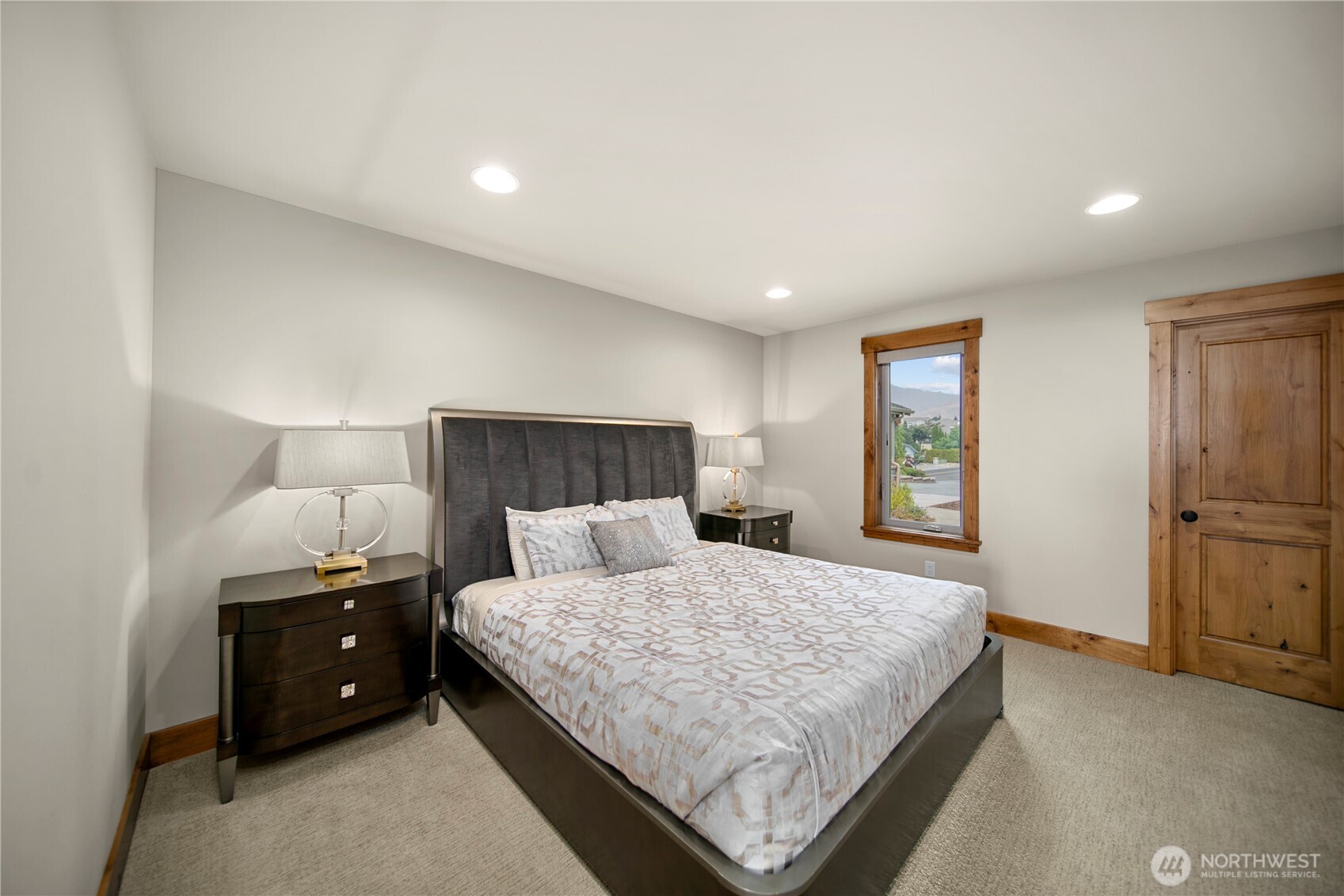 4095 W Eaglerock Drive