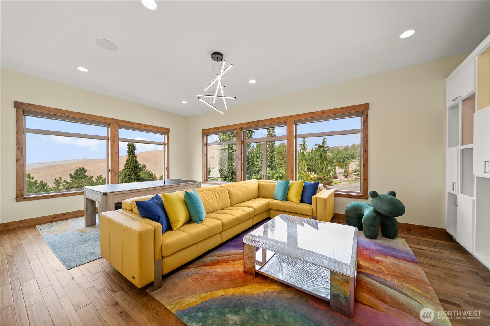 4095 W Eaglerock Drive