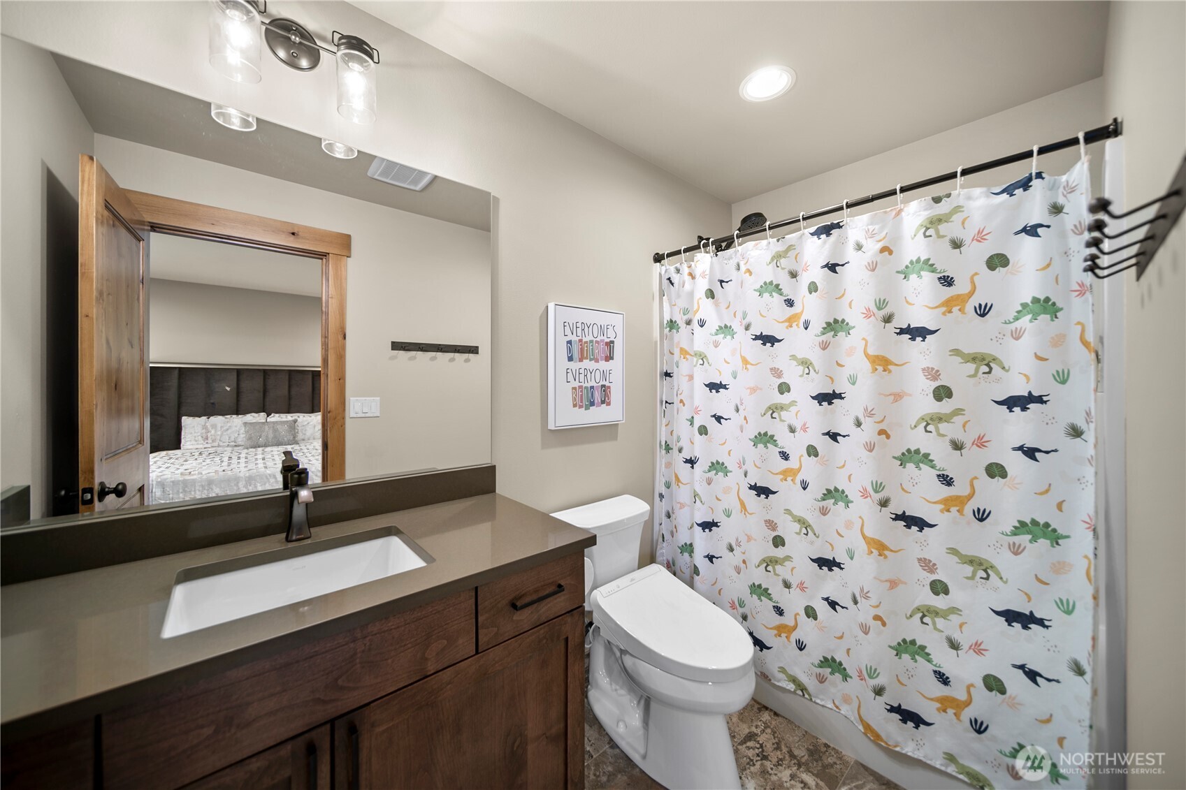 4095 W Eaglerock Drive