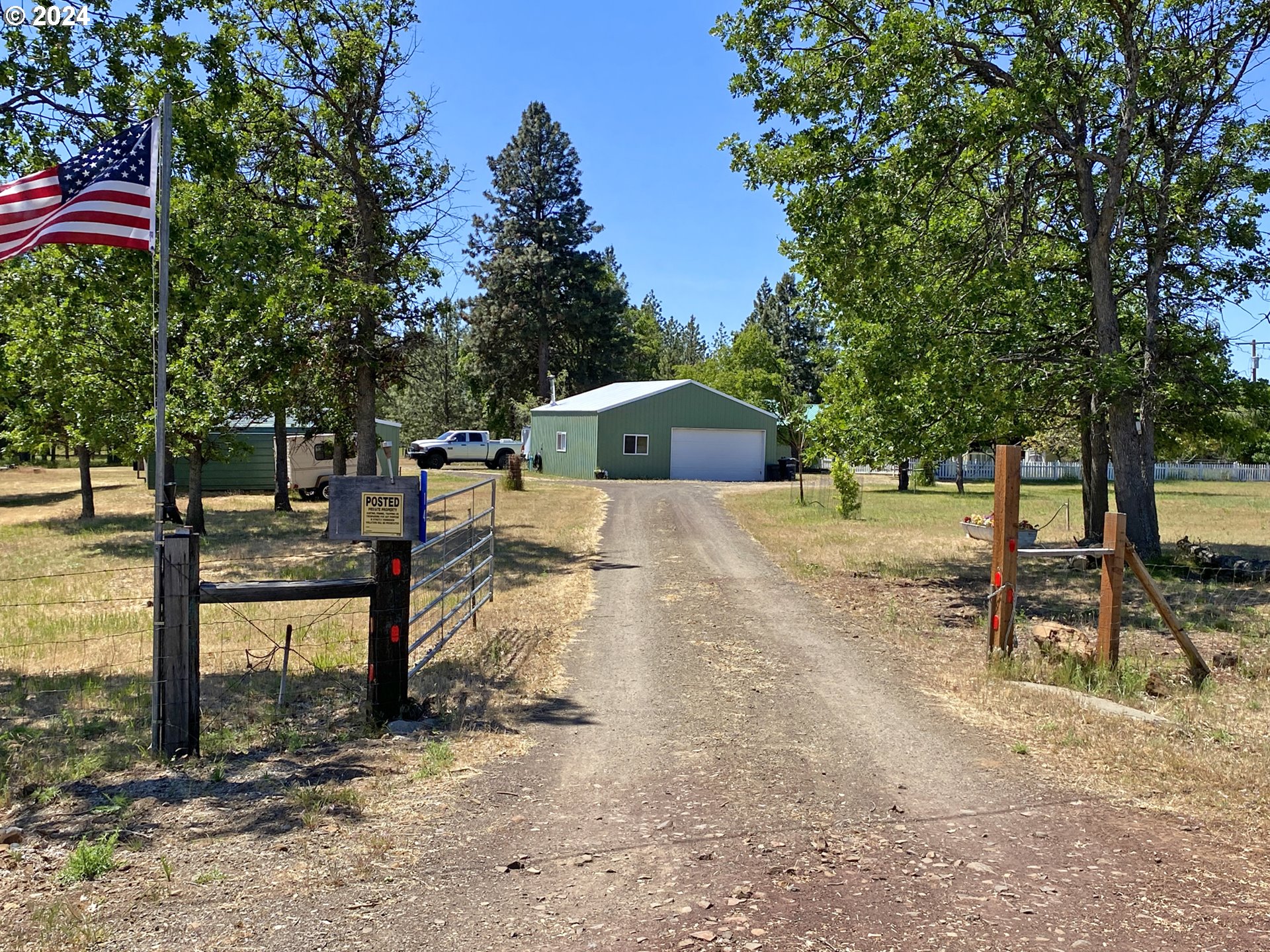 14 Old Cabin RD