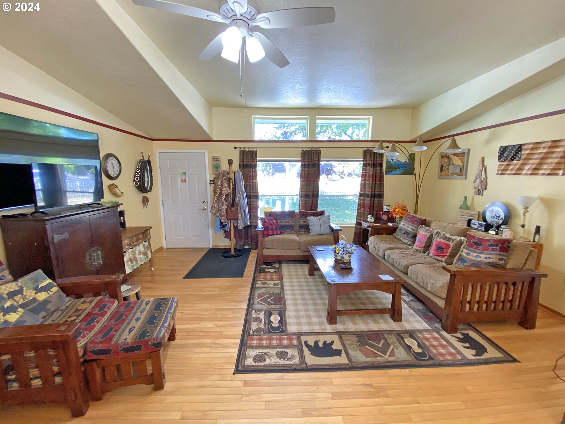 14 Old Cabin RD
