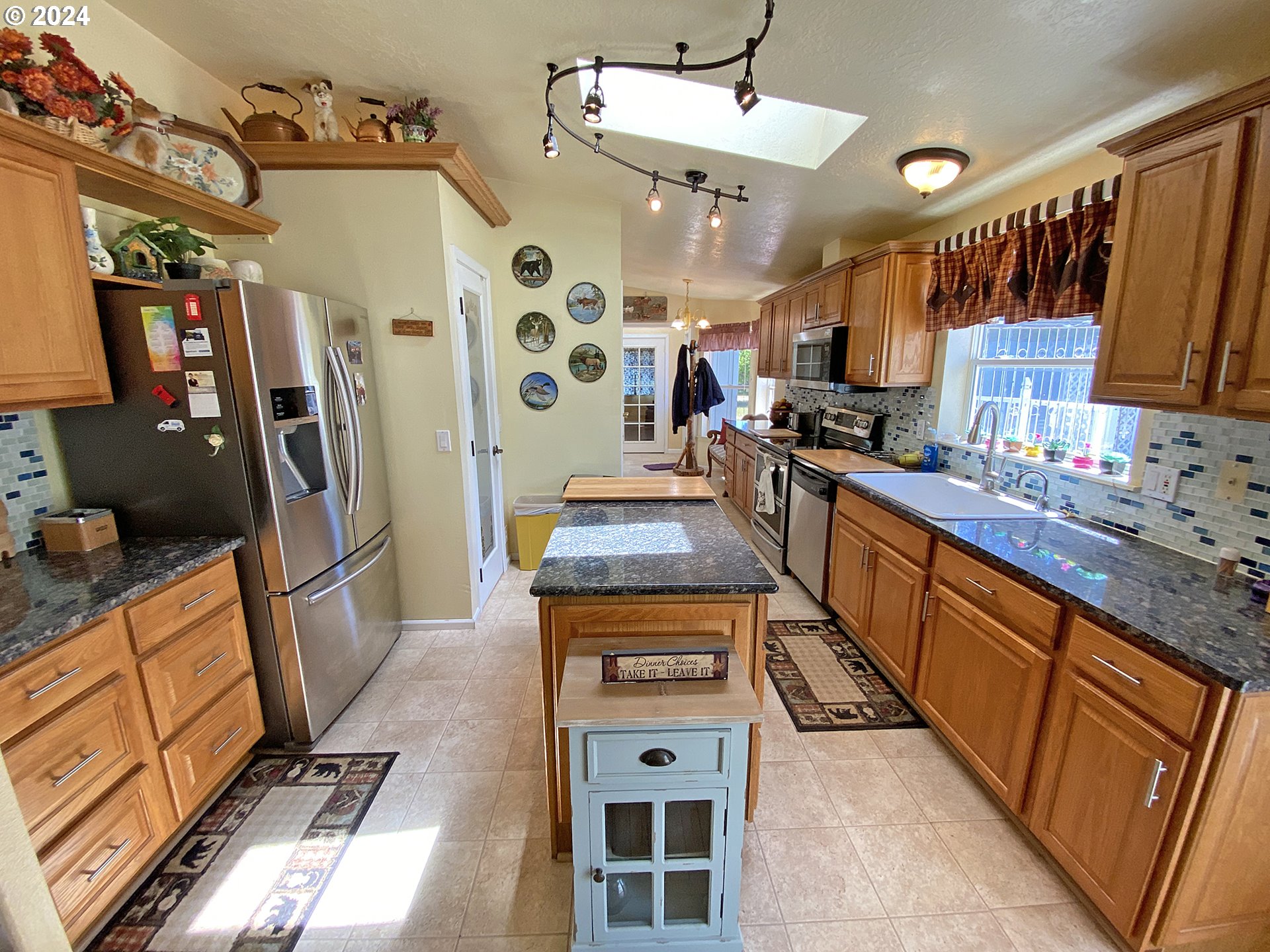 14 Old Cabin RD