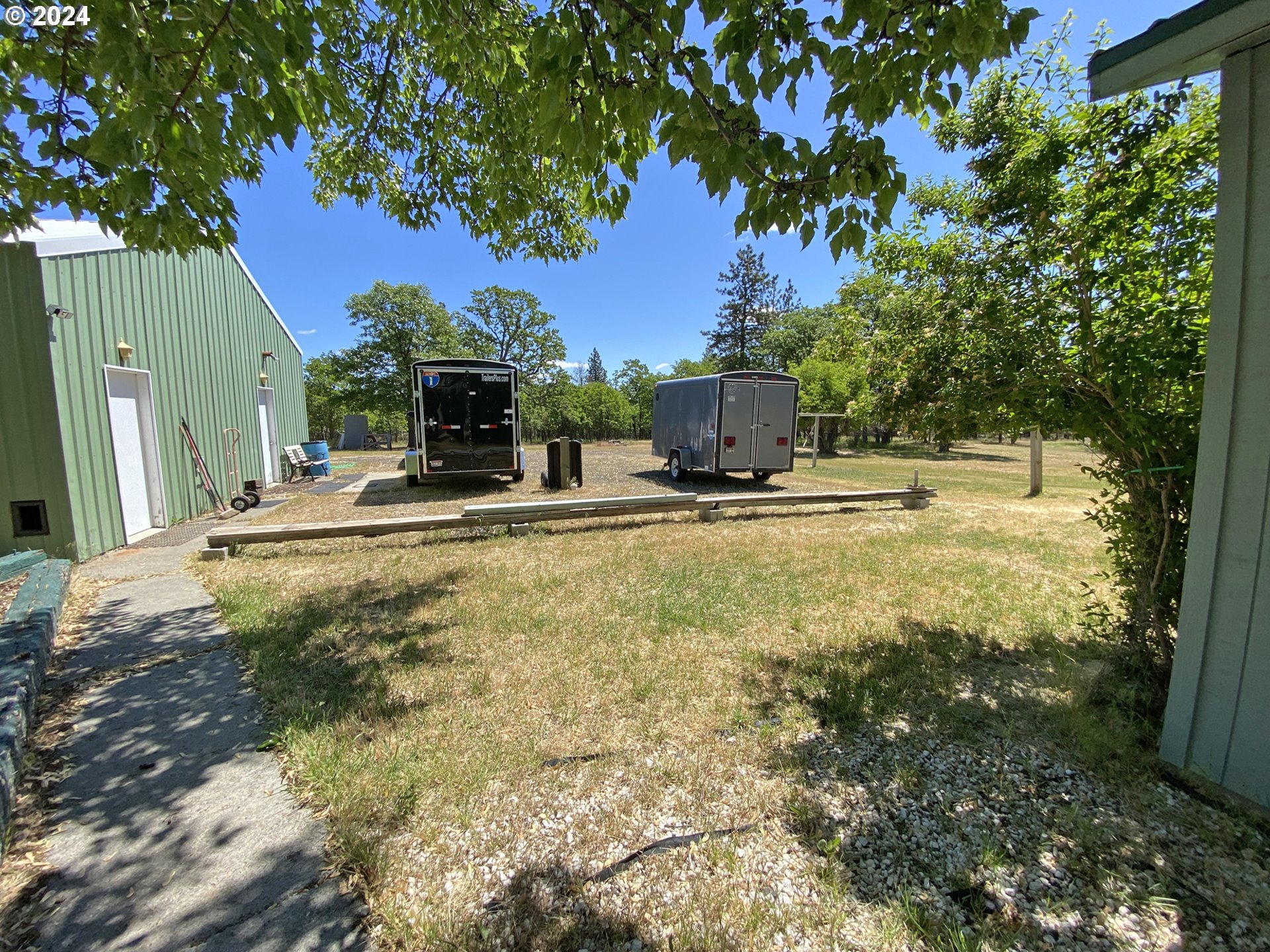 14 Old Cabin RD