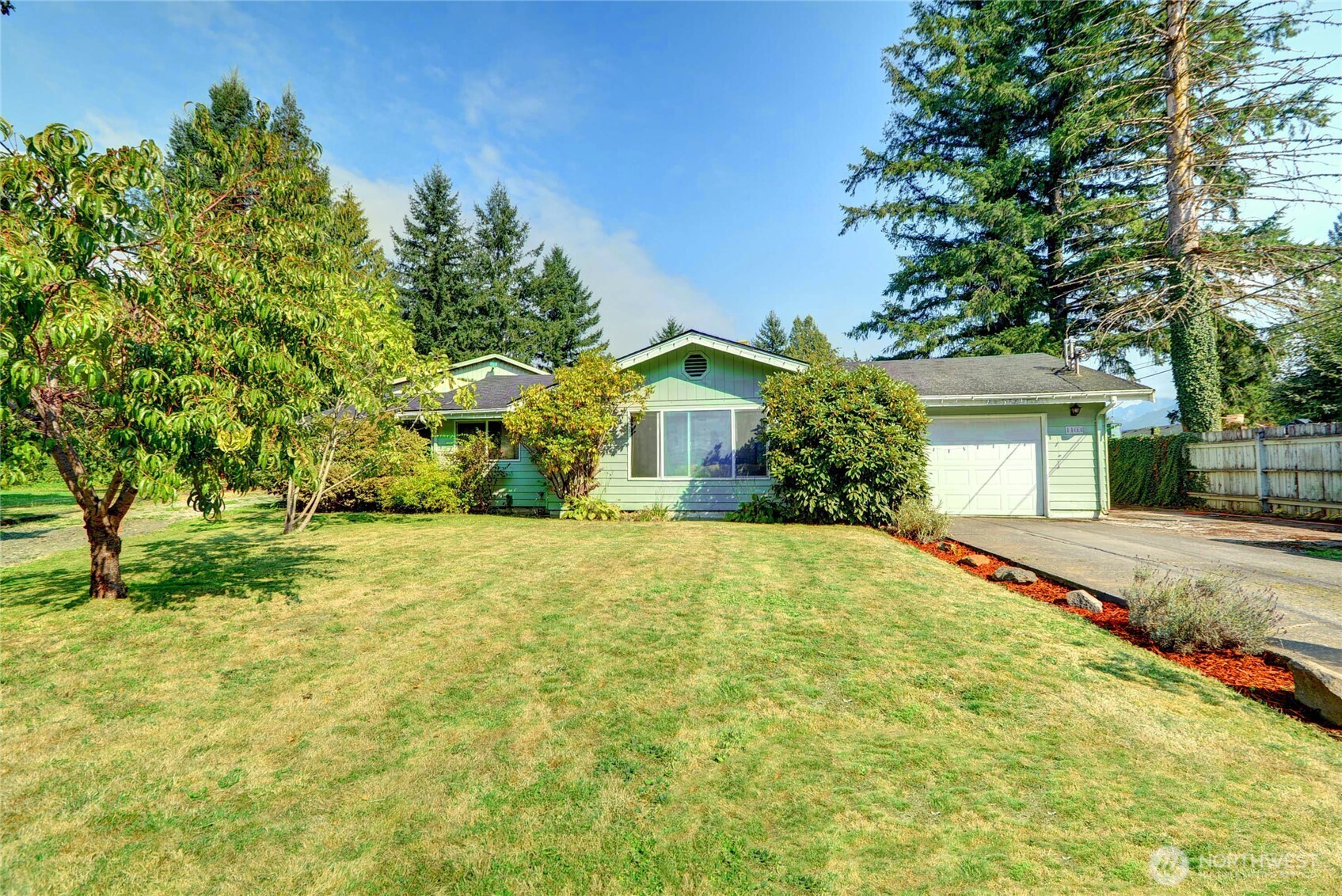 1103 Dyer Rd