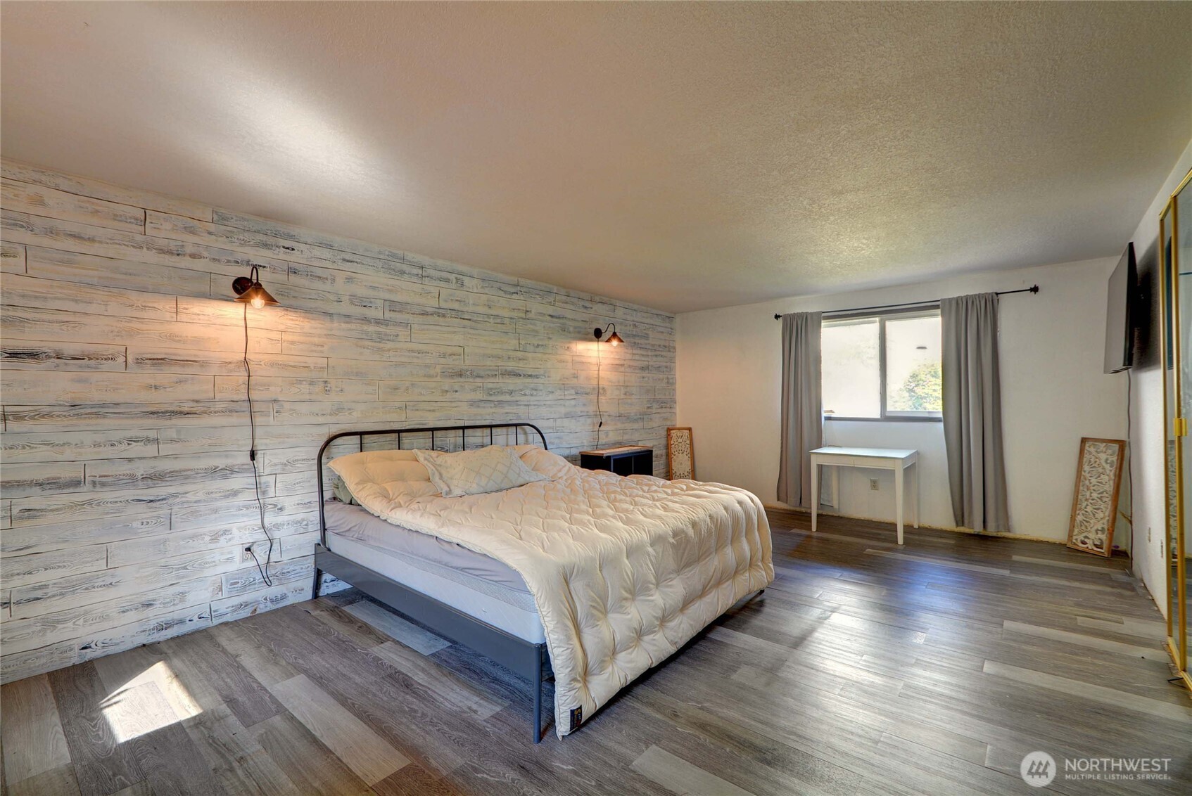 1103 Dyer Rd