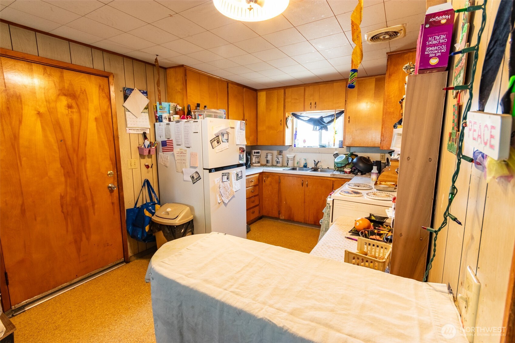 319 S Tonasket Avenue