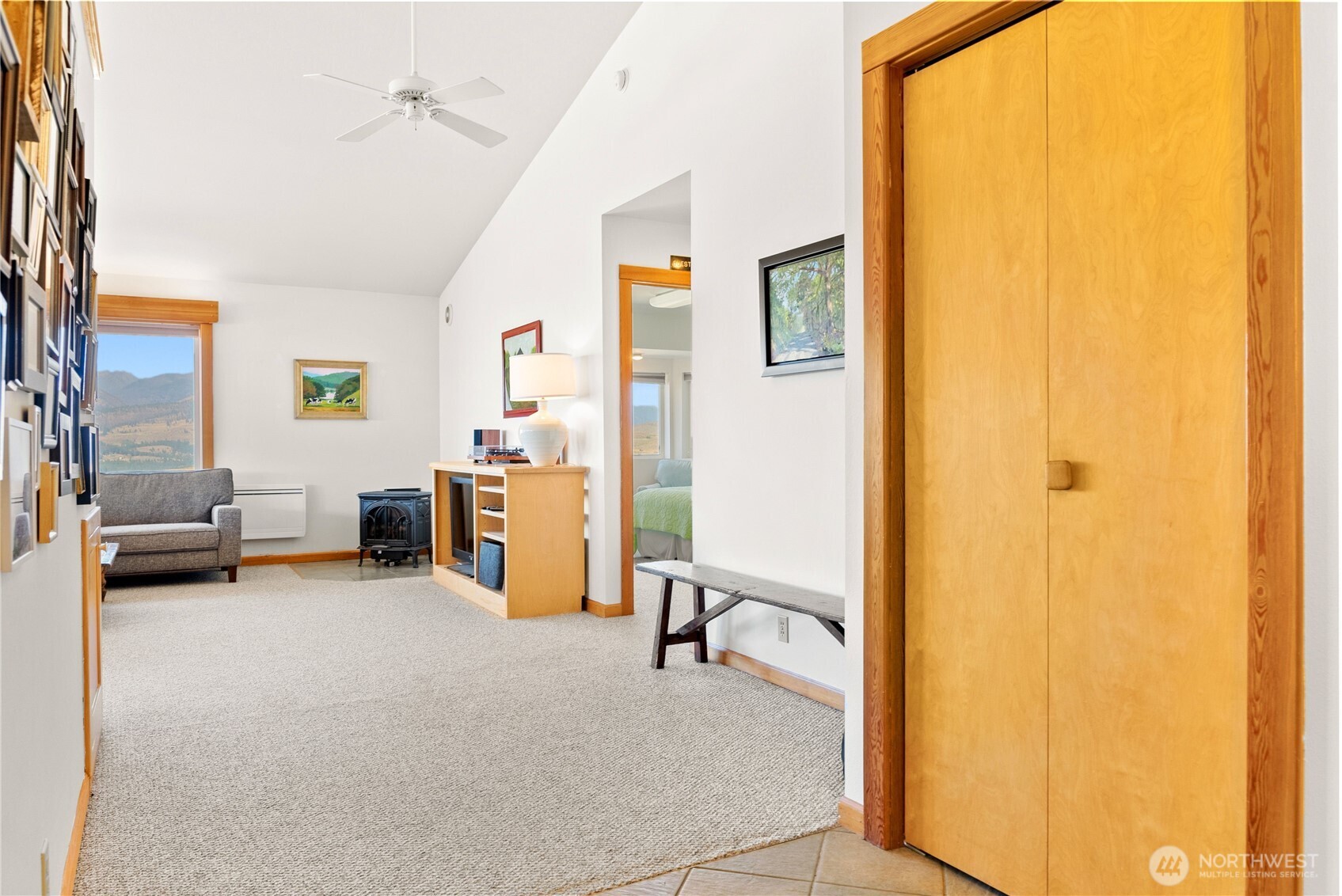 25 Deer Trails Way