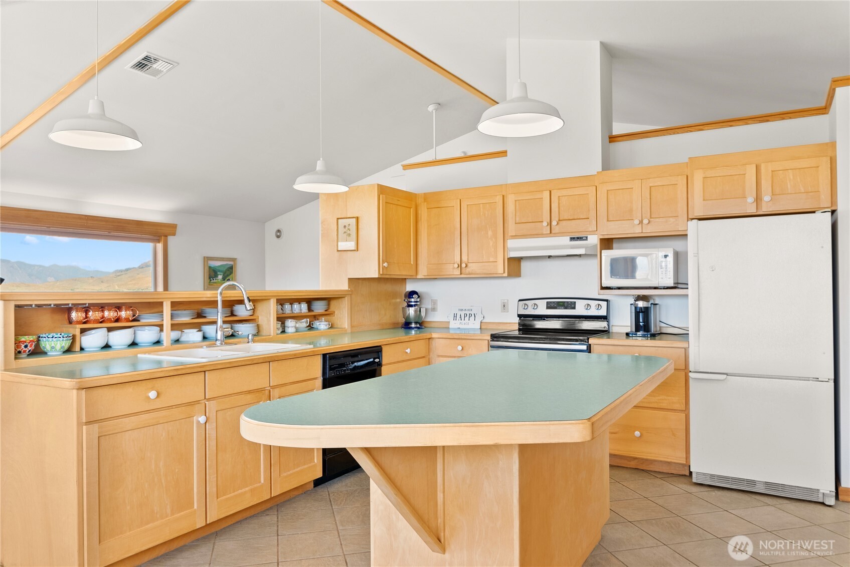 25 Deer Trails Way