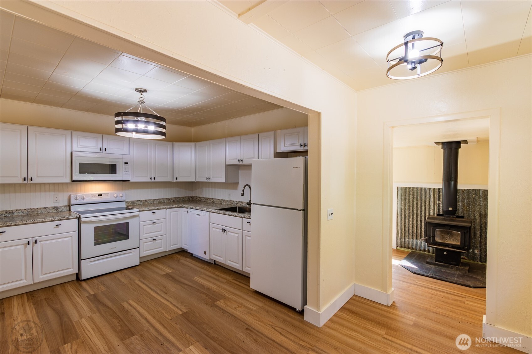218 B 7th Street