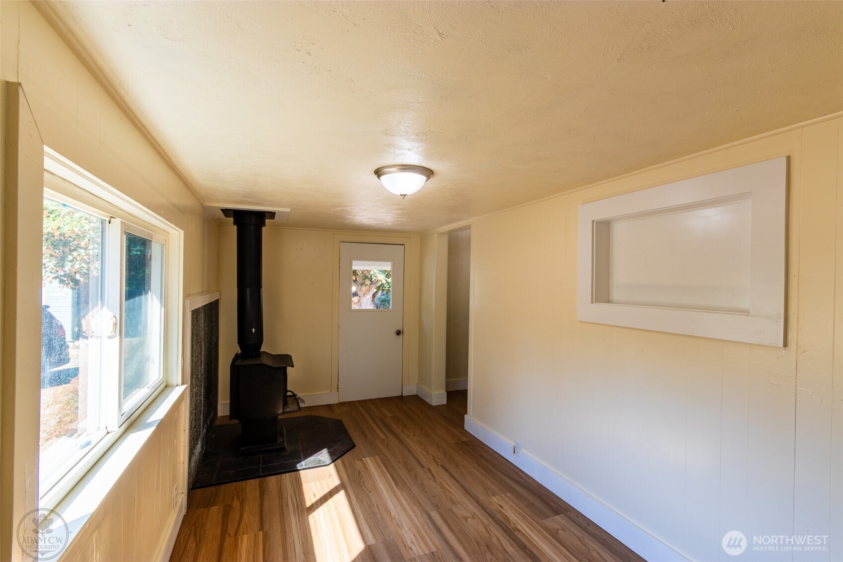 218 B 7th Street