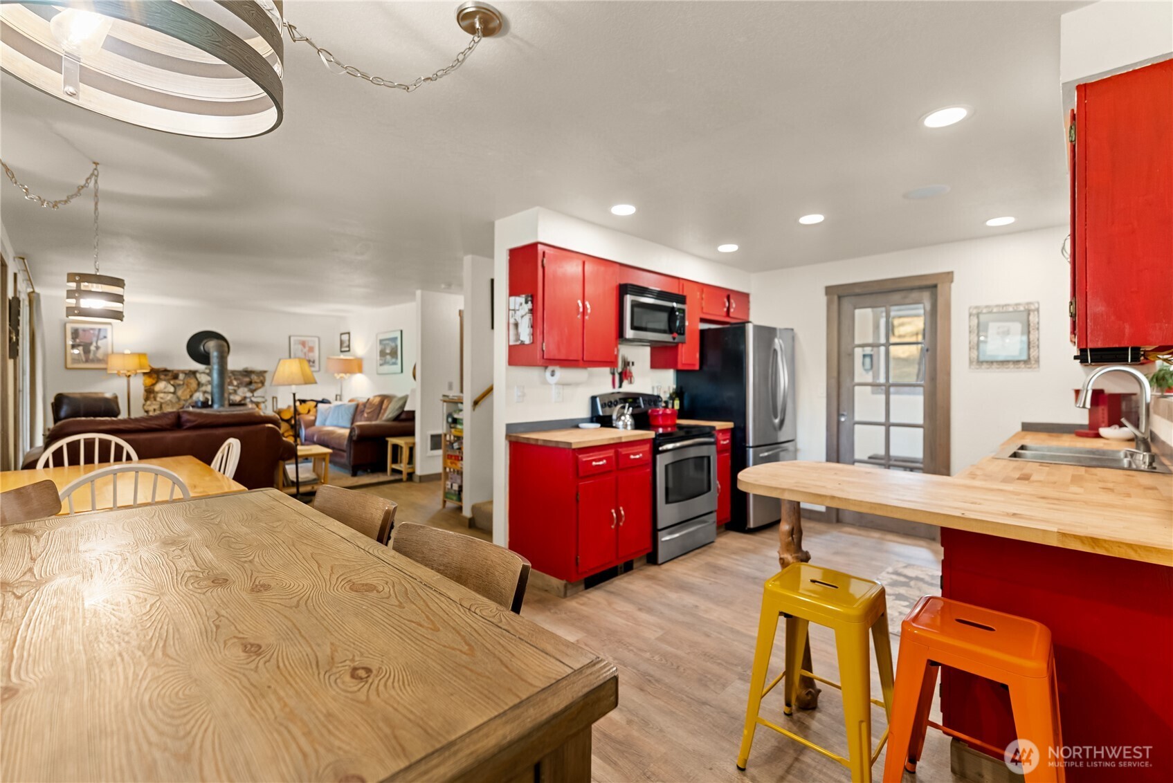 1425 Salmon Creek Road