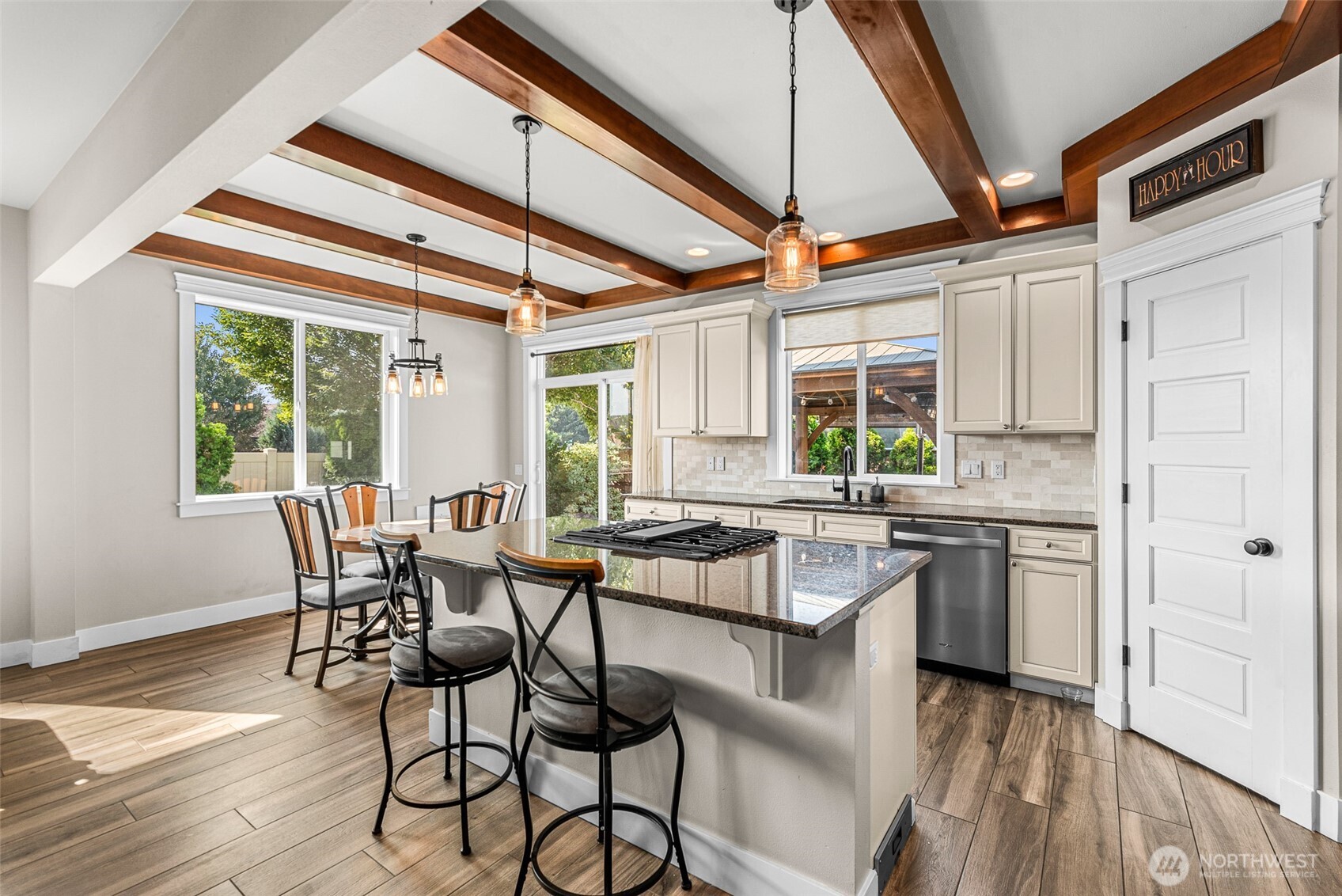 1347 Boulder Loop