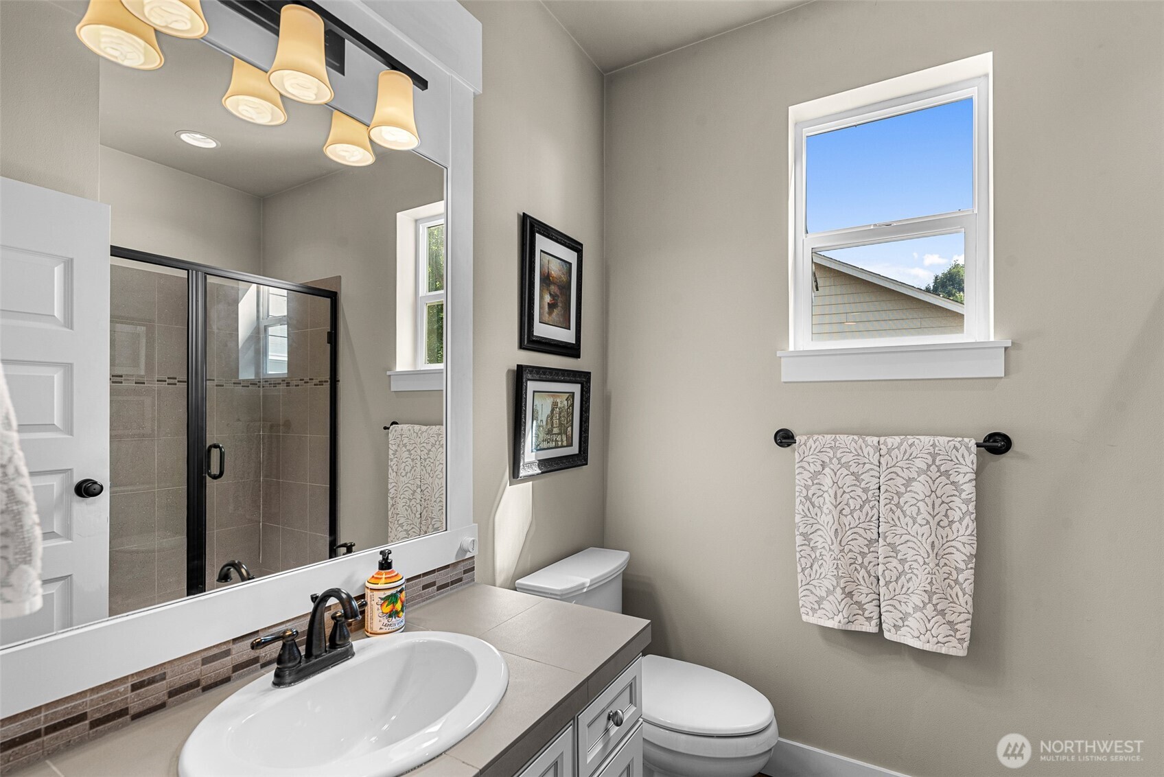 1347 Boulder Loop