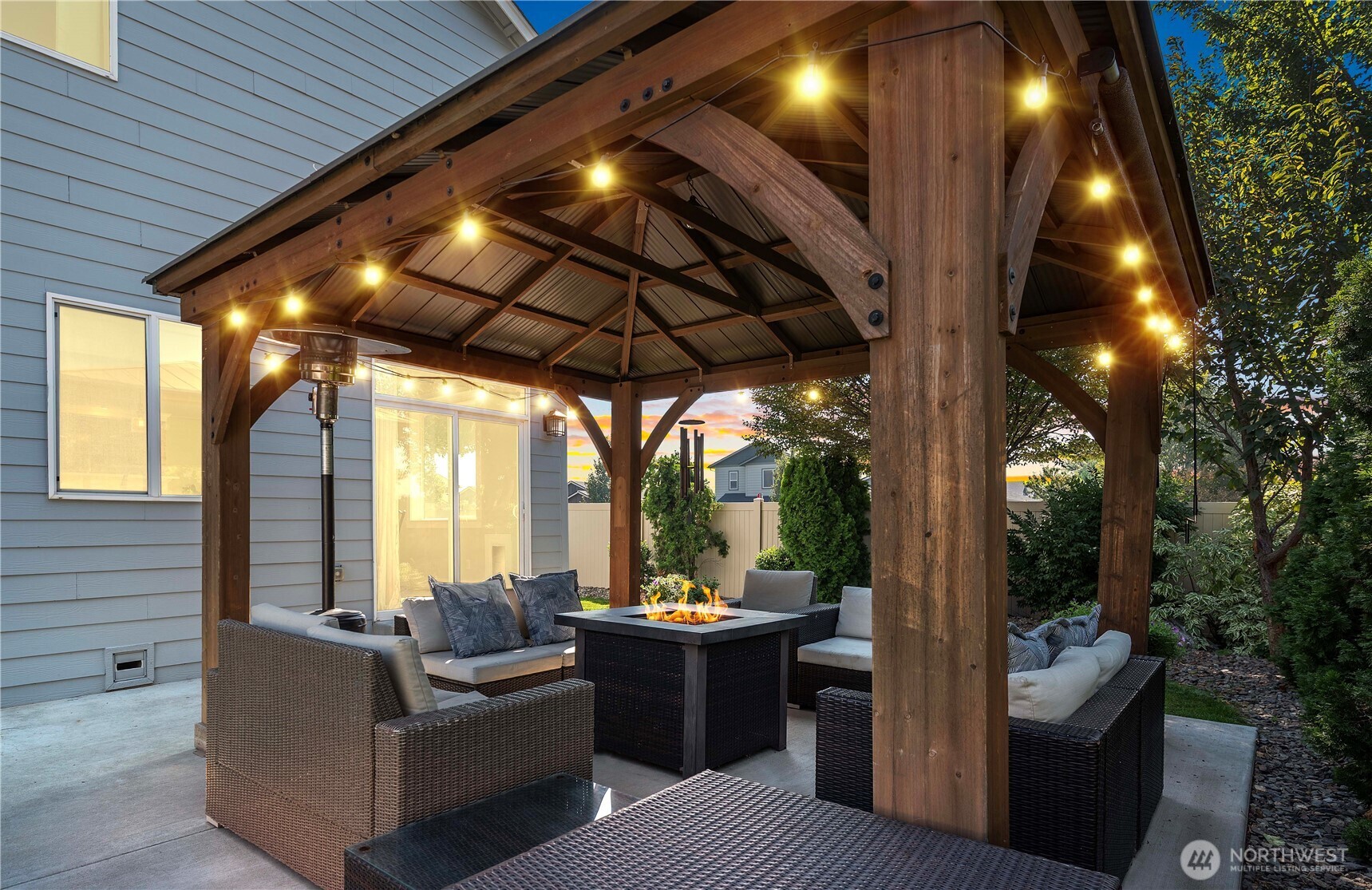 1347 Boulder Loop