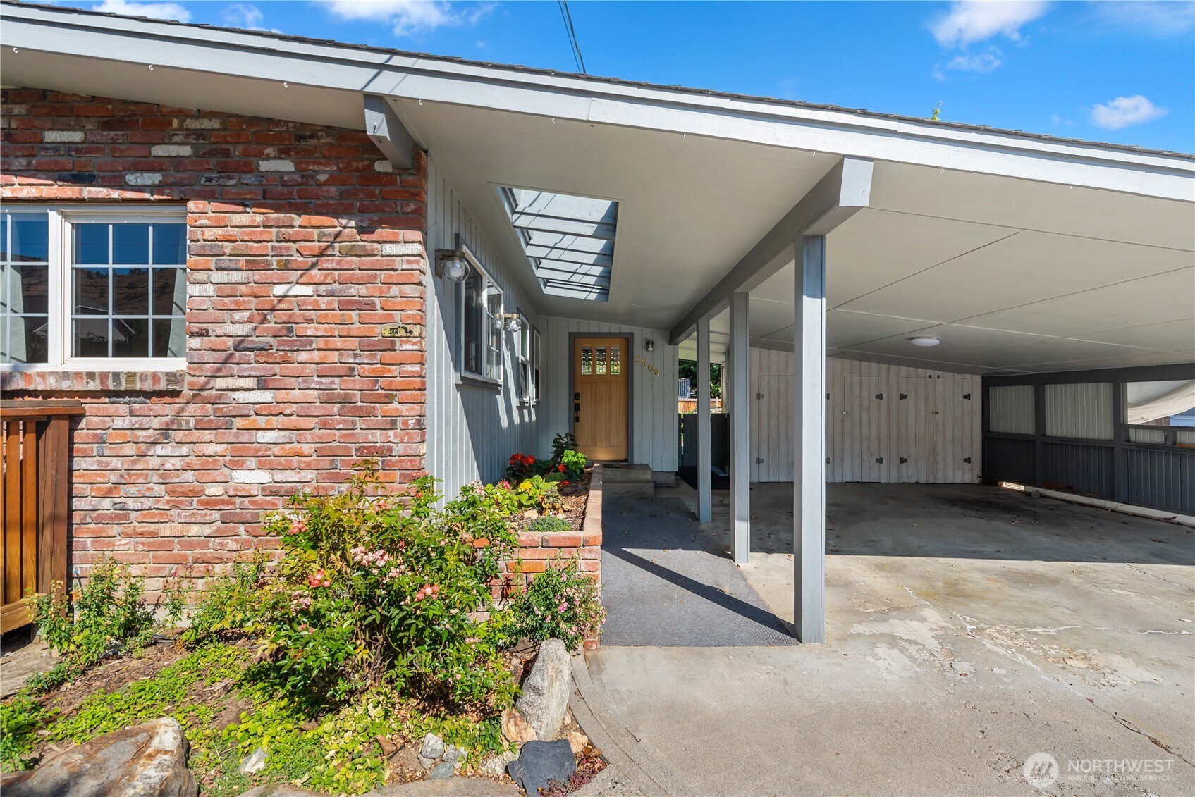 2308 5th Street