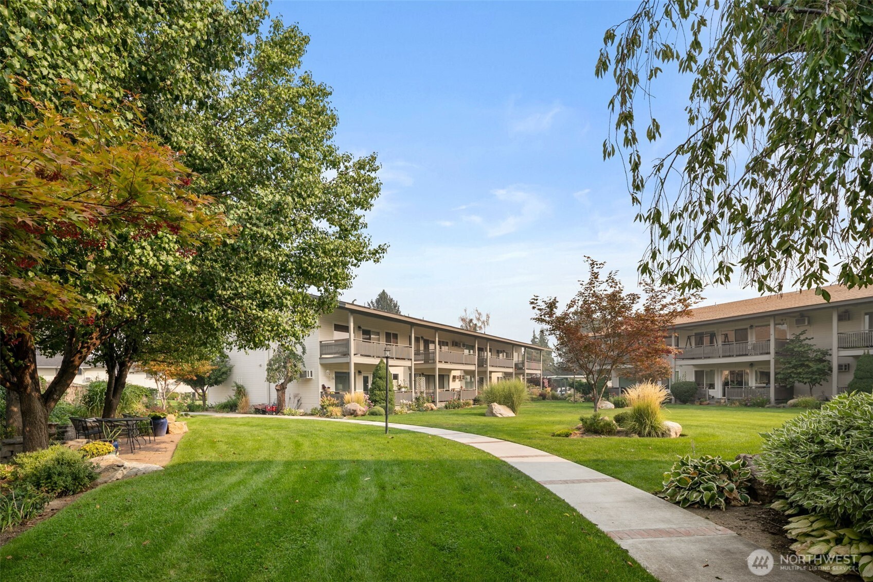 10 S Cove Ave Unit: 19