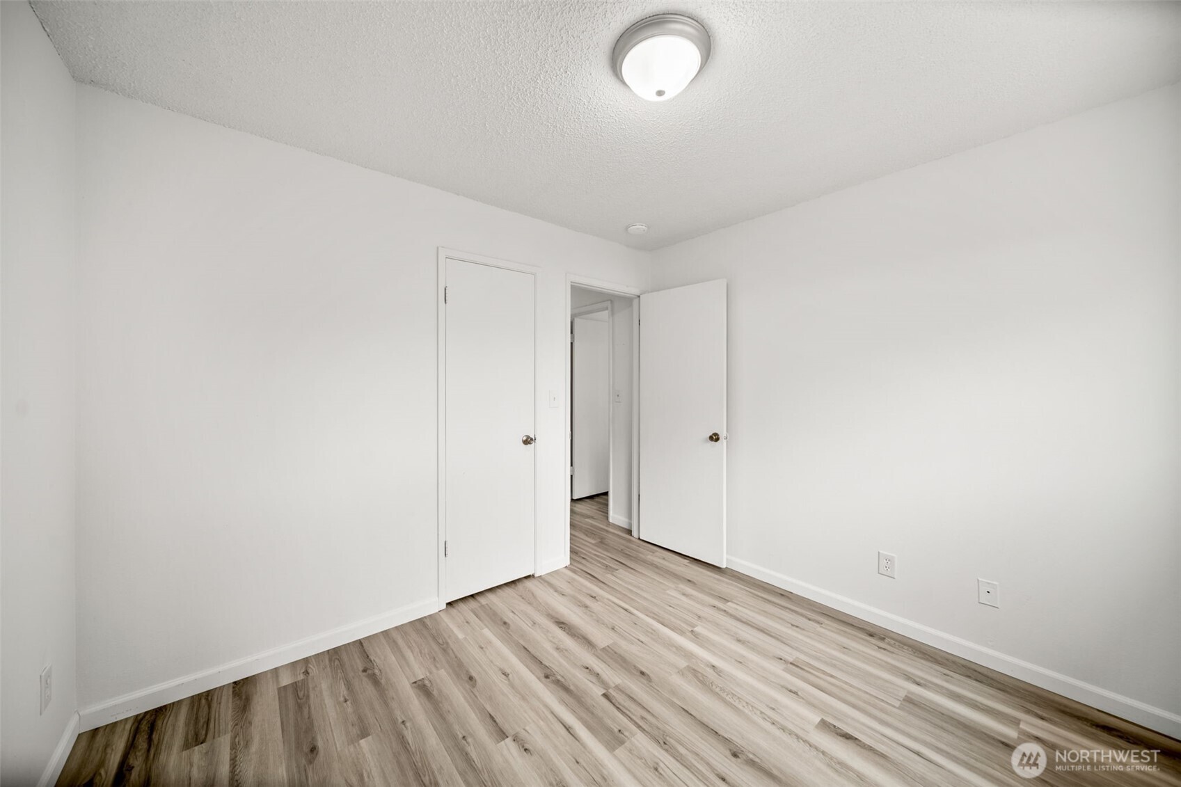 10 S Cove Ave Unit: 19