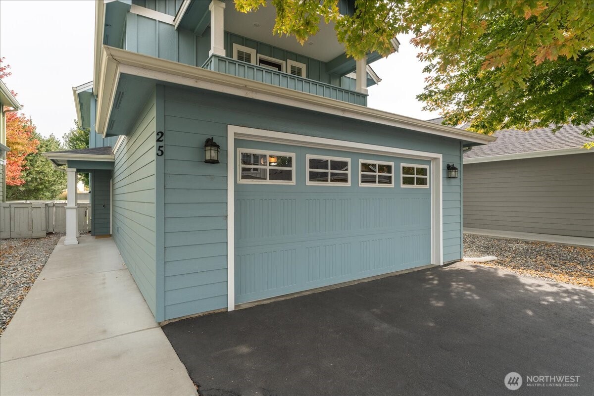 2452 NW Columbia Avenue Unit: 25
