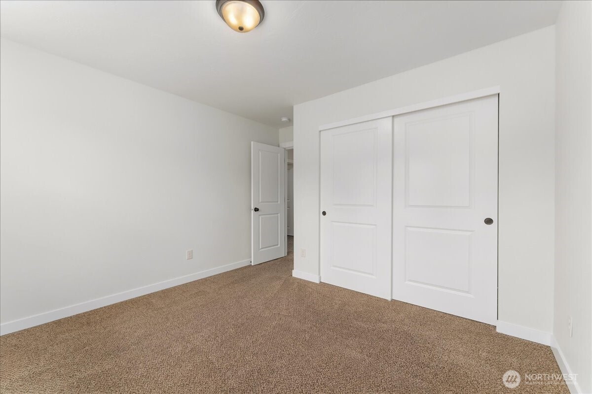 2452 NW Columbia Avenue Unit: 25