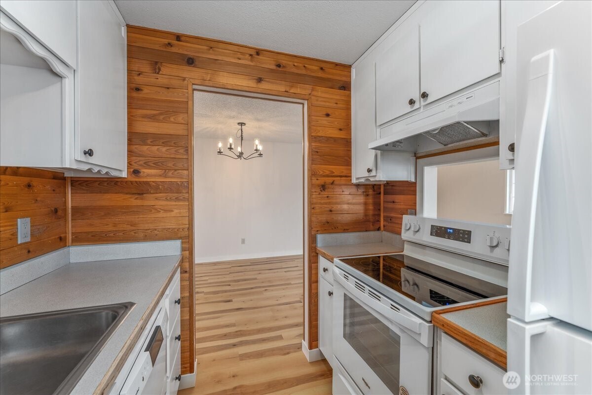 100 Simon Street Unit: 40